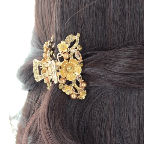 Cubiczirconia & Relief Flower Hair Jaw