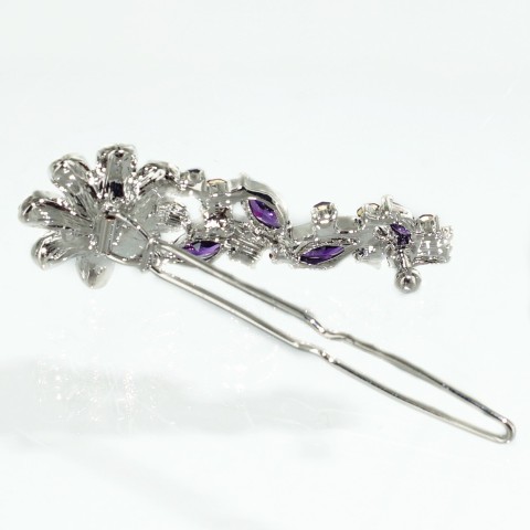 Luxurious Cubiczirconia Flower Pearl Barrette.