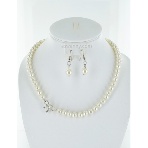 Necklace& Earr Set White