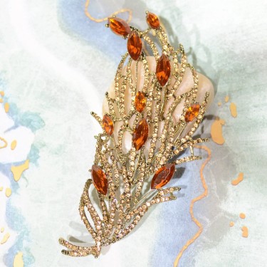 Leaf Crystal Brooch